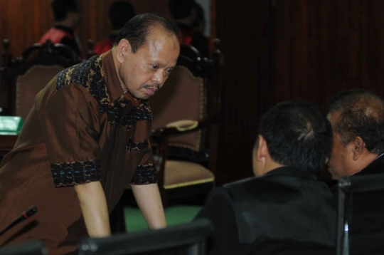 Ini ekspresi Sutan Bhatoegana usai divonis 10 tahun penjara