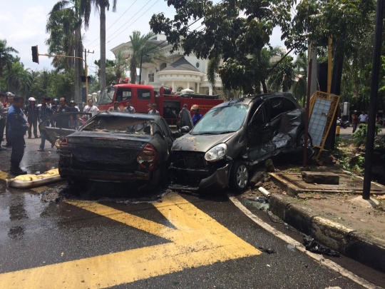 Ini kondisi Mercy hangus terbakar usai tabrak Nissan March di Medan