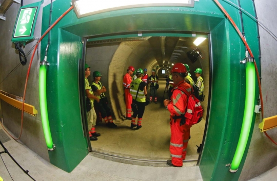 Menelusuri Gotthard Base, terowongan kereta terpanjang di dunia