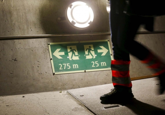 Menelusuri Gotthard Base, terowongan kereta terpanjang di dunia