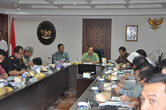 Menteri Rizal Ramli gelar rakor bahas dwelling time Tanjung Priok