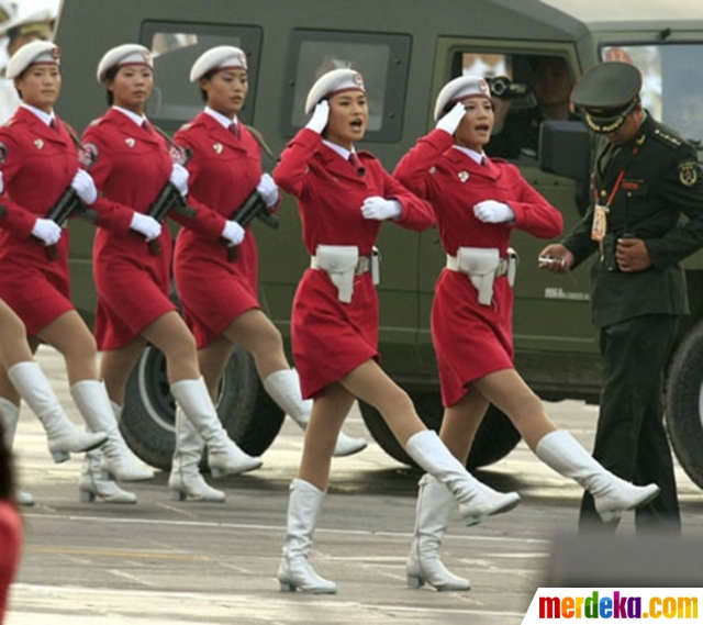 Foto Aksi Wanita Perkasa Korea Utara Yang Tangguh Di Bidang Militer