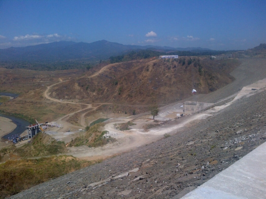 Jatigede, waduk terbesar kedua di Indonesia mulai diisi air