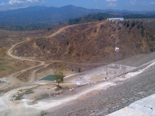 Jatigede, waduk terbesar kedua di Indonesia mulai diisi air