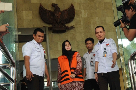 Istri muda Gubernur Sumut usai diperiksa KPK terkait PTUN Medan