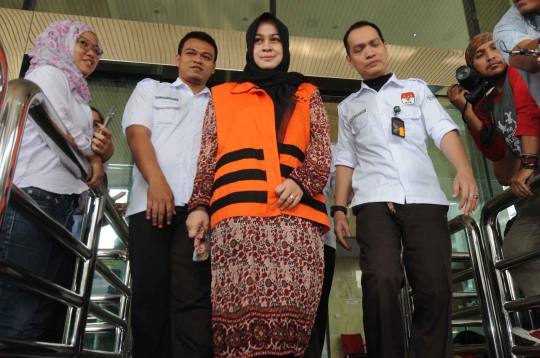 Istri muda Gubernur Sumut usai diperiksa KPK terkait PTUN Medan