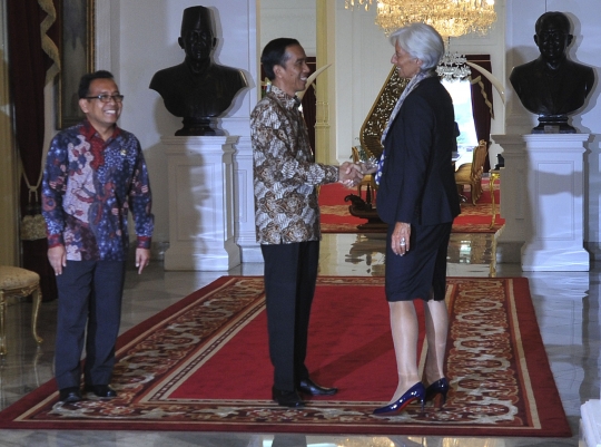 Keakraban Jokowi dan petinggi IMF saat bertemu di Istana