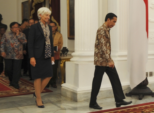 Keakraban Jokowi dan petinggi IMF saat bertemu di Istana