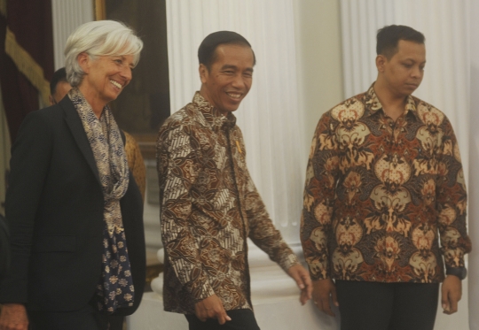 Keakraban Jokowi dan petinggi IMF saat bertemu di Istana