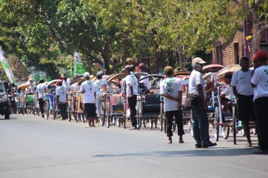 520 Tukang becak di Kediri terima asuransi jiwa