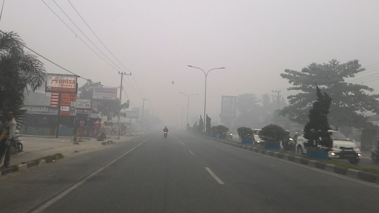 Beginilah kondisi parah kabut asap yang menyelimuti Riau