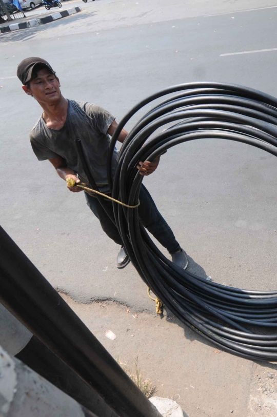 Telkom ganti seluruh kabel tembaga dengan serat optik