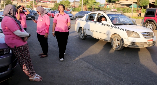 Ini Pink Taxi, taksi khusus perempuan di Mesir