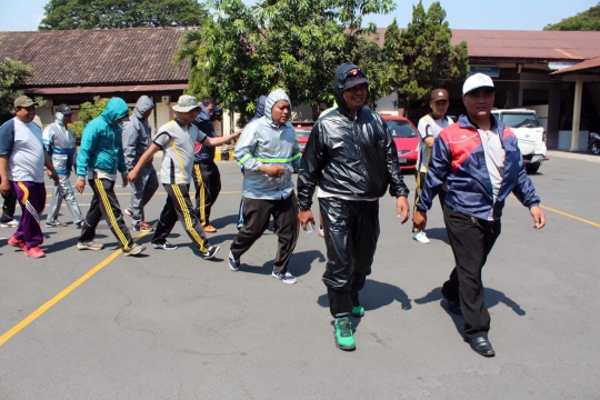 Ini diet ala polisi Kediri, lari 10 km di siang bolong