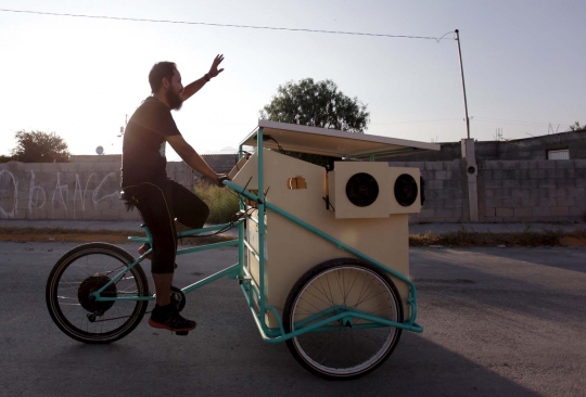 Uniknya Moviebike, bioskop ramah lingkungan ala pria Meksiko