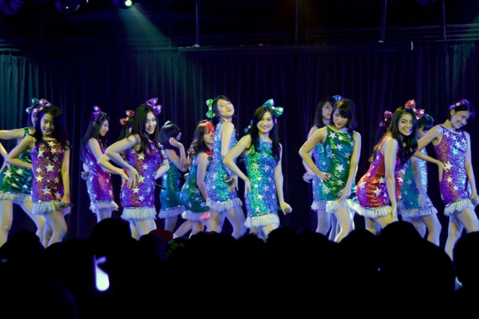 Serunya ulang tahun ke 3 Theater JKT48