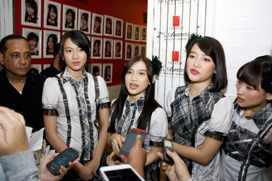 Serunya ulang tahun ke 3 Theater JKT48