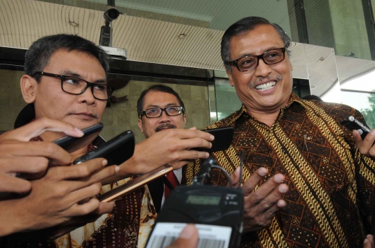 Mantan Kapolri Sutanto usai bertemu pimpinan KPK