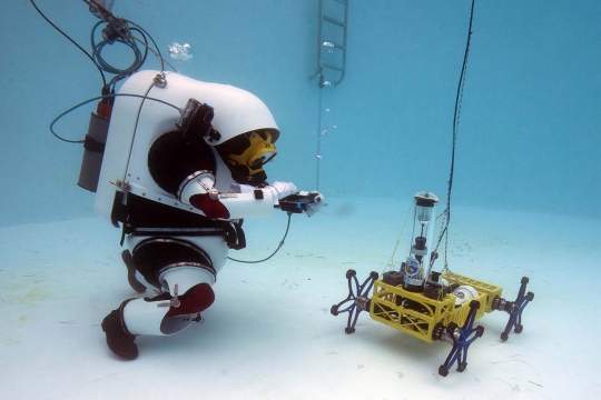 Intip pelatihan robot ruang angkasa di bawah air ala Prancis