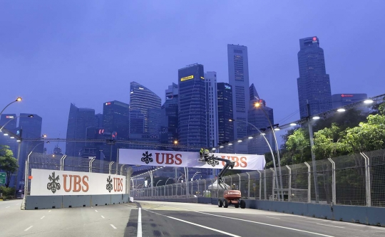 Dikepung kabut asap, Singapura tetap gelar balapan F1