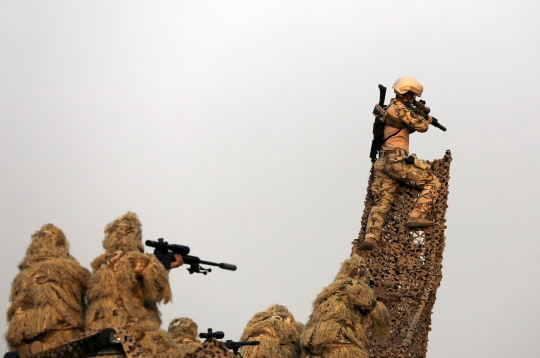 Aksi latihan pengamanan militer Arab Saudi jelang puncak haji