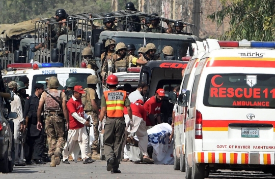 Taliban serbu pangkalan udara Pakistan, 16 orang tewas