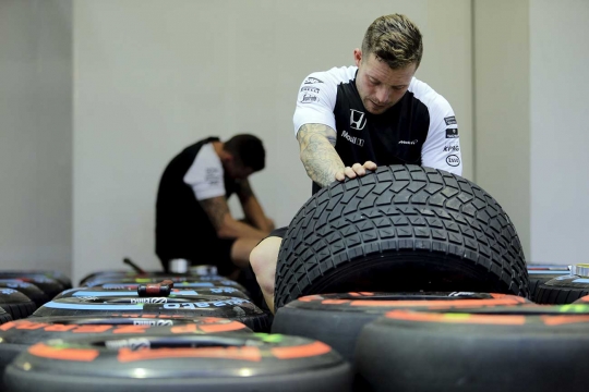 Mengintip kesibukan Paddock F1 Singapura