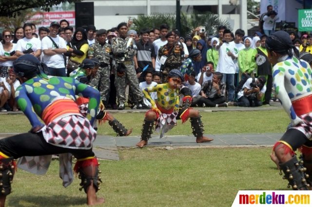 peristiwa hari ini di jakarta Foto Kemeriahan peringatan Hari Perdamaian Dunia di 