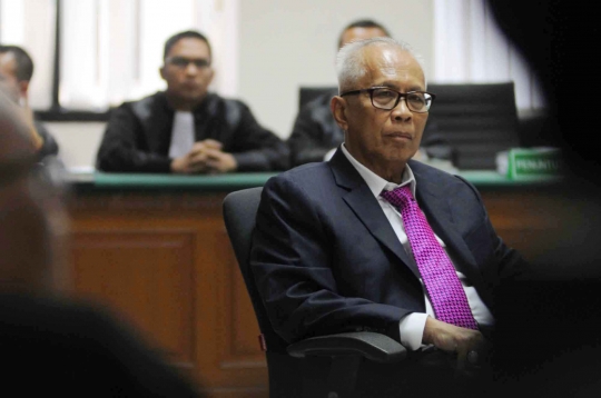 Hakim tolak eksepsi OC Kaligis terkait kasus suap PTUN Medan