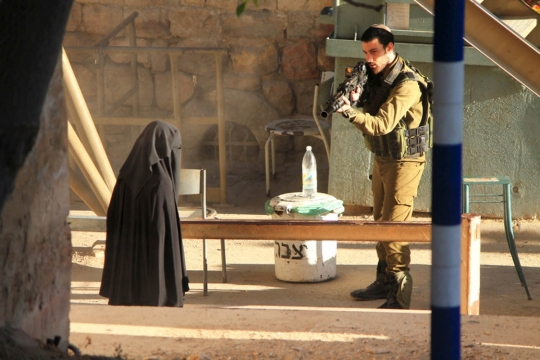 Aksi kejam tentara Israel tembak wanita Palestina bercadar