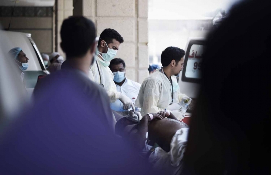 Kesibukan ambulans mondar-mandir evakuasi jemaah haji di Mina