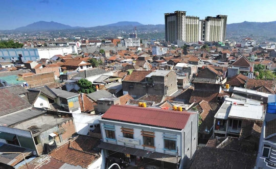 Ini kampung di Bandung yang jadi salah satu terpadat di dunia