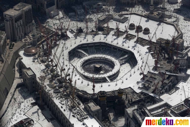 Foto : Pandangan udara aktivitas jemaah haji di hari kedua 