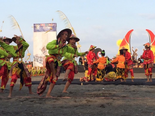 'Podo Nonton' Gandrung Sewu, drama pembantaian rakyat Blambangan