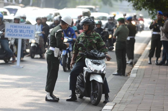 Polisi Militer gelar razia kendaraan TNI di Tugu Proklamasi