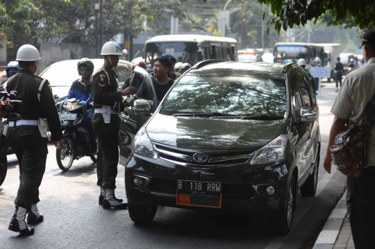 Polisi Militer gelar razia kendaraan TNI di Tugu Proklamasi