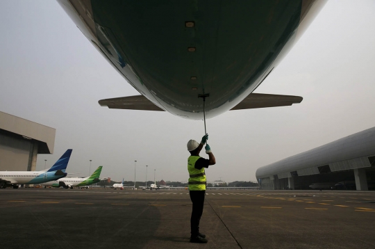 Intip perbaikan & pencucian pesawat di hanggar baru Garuda Indonesia