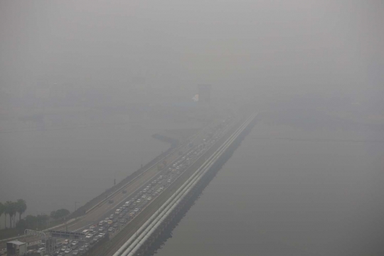 Semakin pekat, Singapura tingkatkan level kabut asap jadi berbahaya