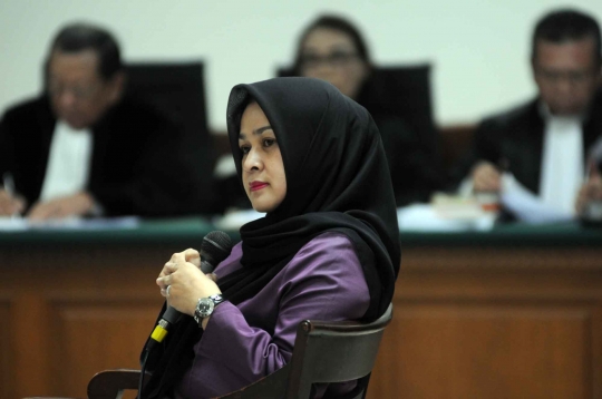 Kesaksian istri muda Gubernur Gatot di sidang OC Kaligis