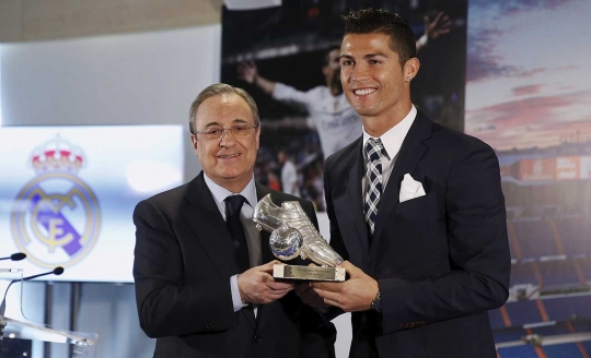 Cetak gol terbanyak, Cristiano Ronaldo raih penghargaan