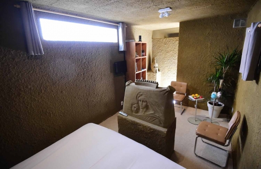 Sensasi unik menginap di hotel pasir