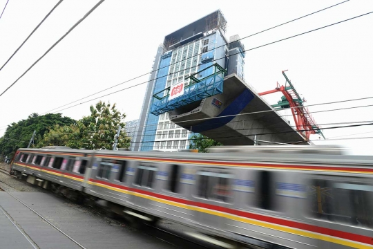 Perlintasan kereta api Patal Senayan akan ditutup permanen