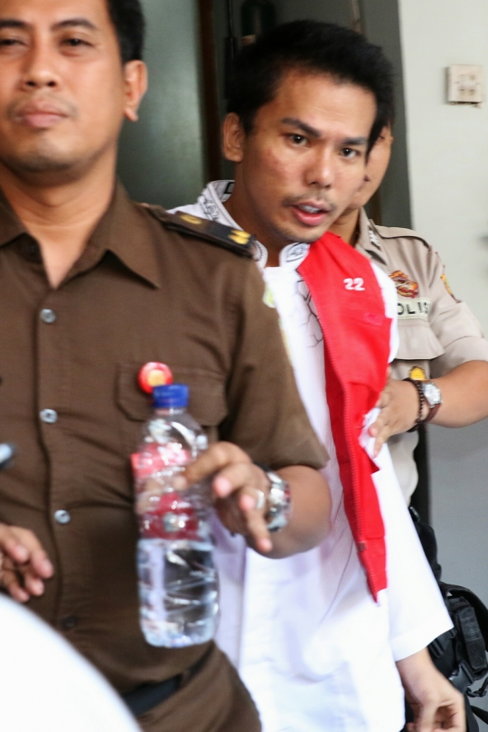 Sidang lanjutan mucikari artis terdakwa Robbie Abbas