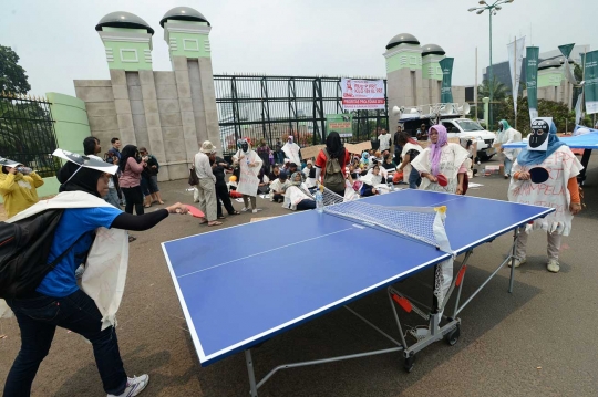 Tuntut sahkan UU, PRT gelar tenis meja di DPR