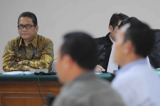 Pengacara Rudy Alfonso bersaksi di sidang Amir Hamzah