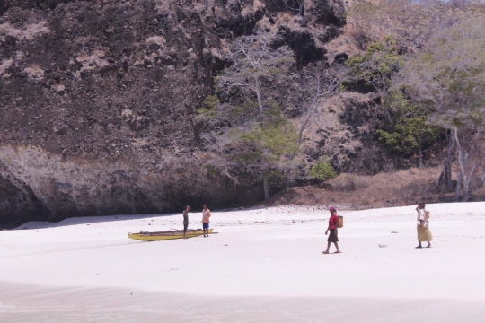 Keindahan Pantai Lingal, surga tersembunyi di pelosok Alor