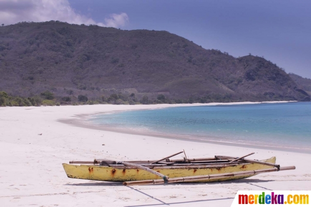 Foto : Keindahan Pantai Lingal, surga tersembunyi di 