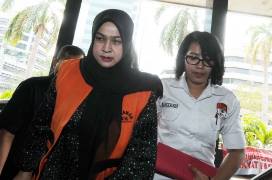 Istri muda Gubernur Gatot Pujo Nugroho kembali diperiksa KPK