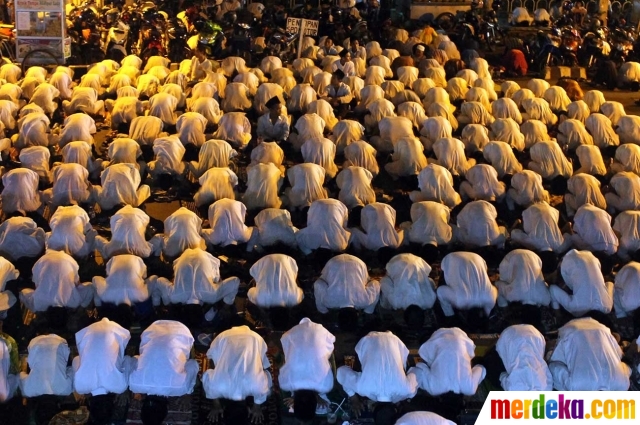 Foto : Berdoa bersama menyambut tahun baru 1437 Hijriah 
