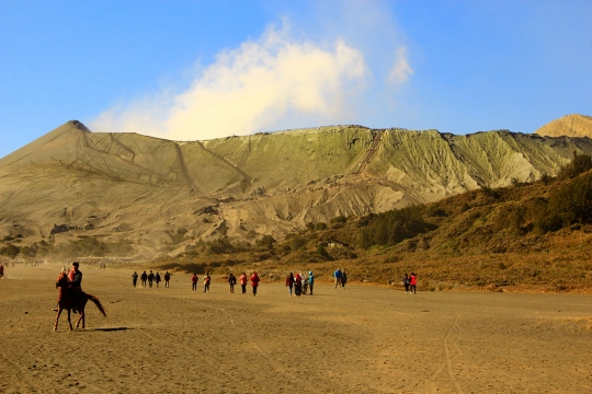 Menjelajahi padang pasir Bromo